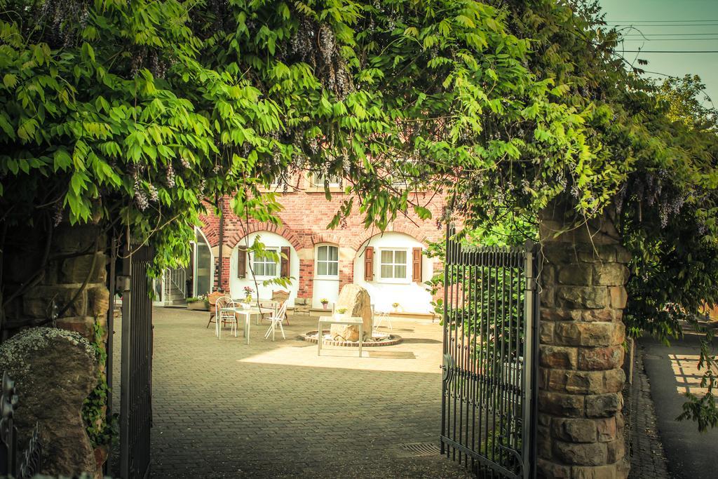 Landhotel Sonnenhof Siebeldingen Экстерьер фото